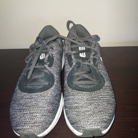 Under Armour Men's Sneakers 10M Charged Pursuit Athletic Lace Up Black White - Picture 4 of 13